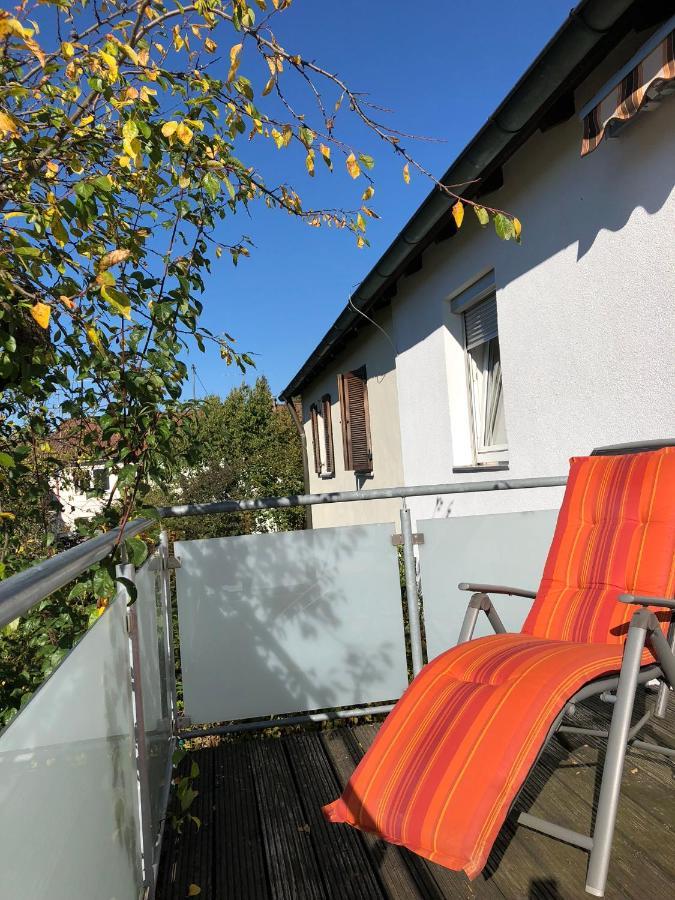 2 Zimmer Wohnung Mit Balkon - Naehe Messe 哈尔 外观 照片